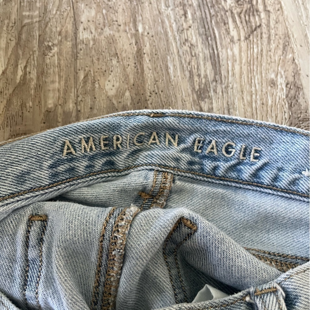 American Eagle Mom Jean Women’s Size 2 - Picture 6 of 6
